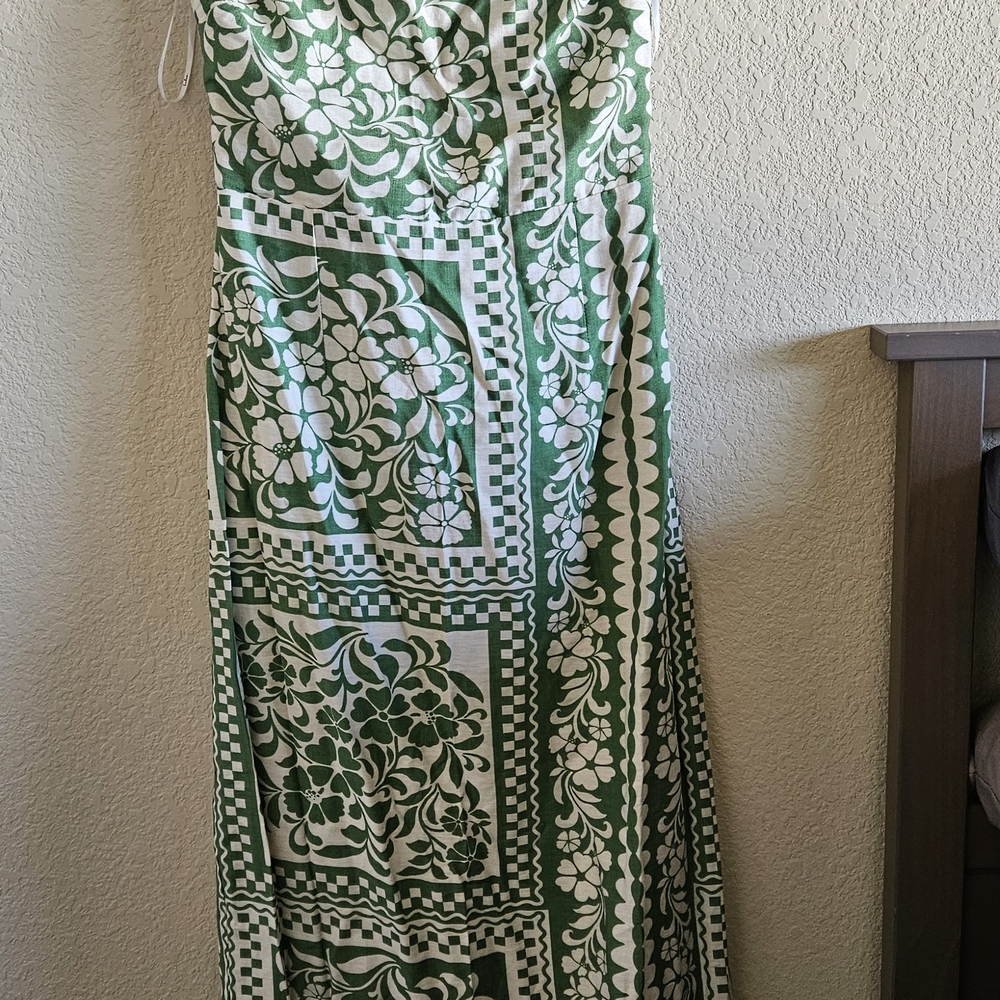 Lulu's Strapless Green Patterned Dress - Picture 3 of 10